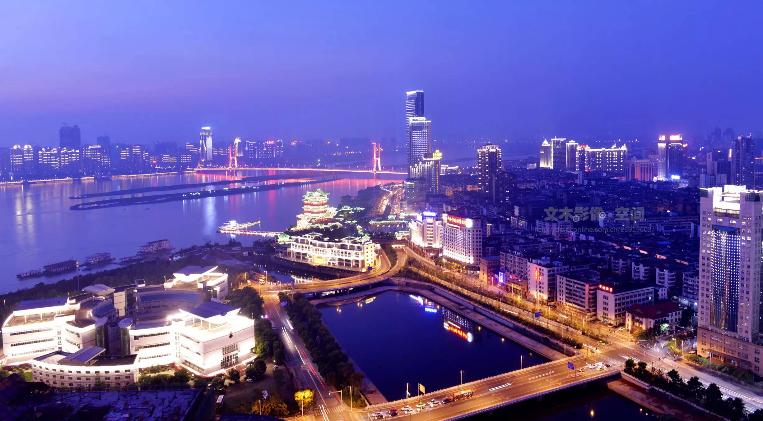 最新!中國(guó)城市競(jìng)爭(zhēng)力大比拼:武漢第10、長(zhǎng)沙第20、南昌竟然.